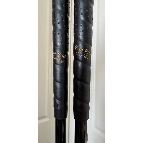 Yamaha Secret III Professional Carbon Gold Graphite Golf Clubs 6 & 8 Set of 2 - Picture 8 of 10